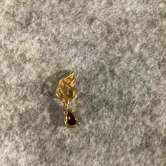 Elegant Gold and Red Teardrop Earrings - Picture 4 of 5